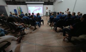 Jovens da Fundação Pão dos Pobres ganham homenagem pelo Dia internacional da Mulher com a palestra O Legado Feminino