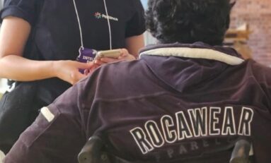 Instituição gaúcha busca identificar pessoas com deficiência afetadas pelas enchentes e organiza ajuda humanitária