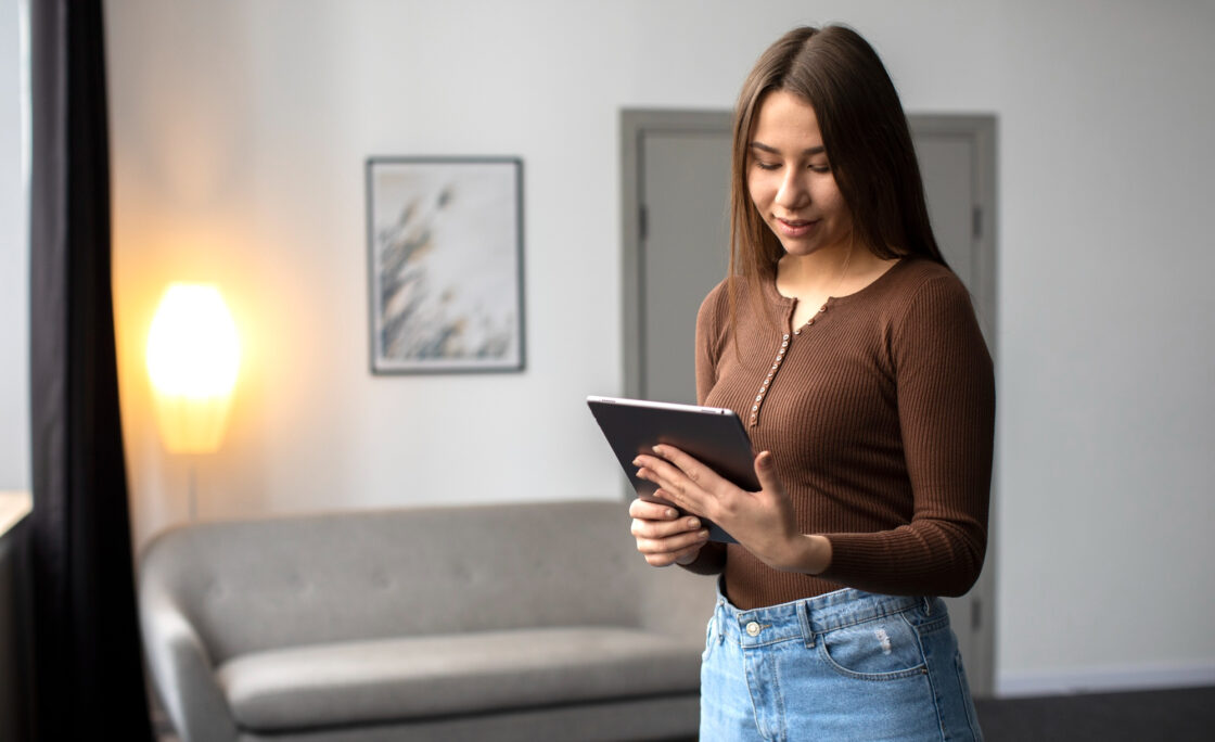 Escola gaúcha cria e-book com reflexões e exercícios para auxiliar no fortalecimento interior da população do RS