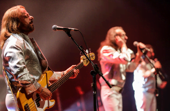 AUDITÓRIO ARAÚJO VIANNA APRESENTA UMA NOITE COM OS BEE GEES