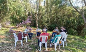 Musicoterapia na melhora da qualidade de vida    Associação de Musicoterapia do Rio Grande do Sul (AMTRS) reforça os benefícios da prática na saúde mental e oncológica, focos do Setembro Amarelo e Outubro Rosa