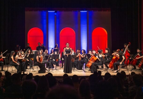 Orquestra Jovem Theatro São Pedro realiza concerto beneficente na terça-feira (3), recebendo quatro solistas convidados