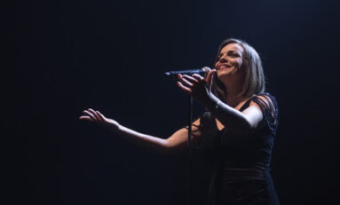 AUDITÓRIO ARAÚJO VIANNA APRESENTA PIAF POR ANNE CARRERE