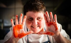 A gaúcha Roberta Sudbrack é a Chef do novo Restaurante Ocre, do Wood Hotel, em Gramado