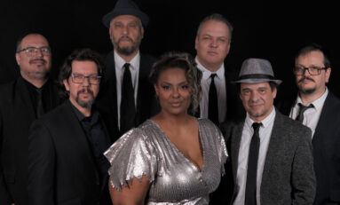 The Hard Working Band faz show no Gatzz em Gramado