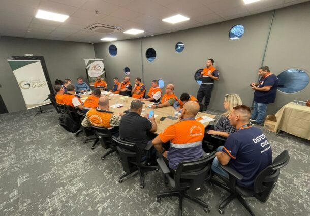 Granpal reelege coordenador e debate campanha do abril azul