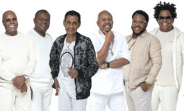 Fundo de Quintal traz o melhor do samba para Porto Alegre