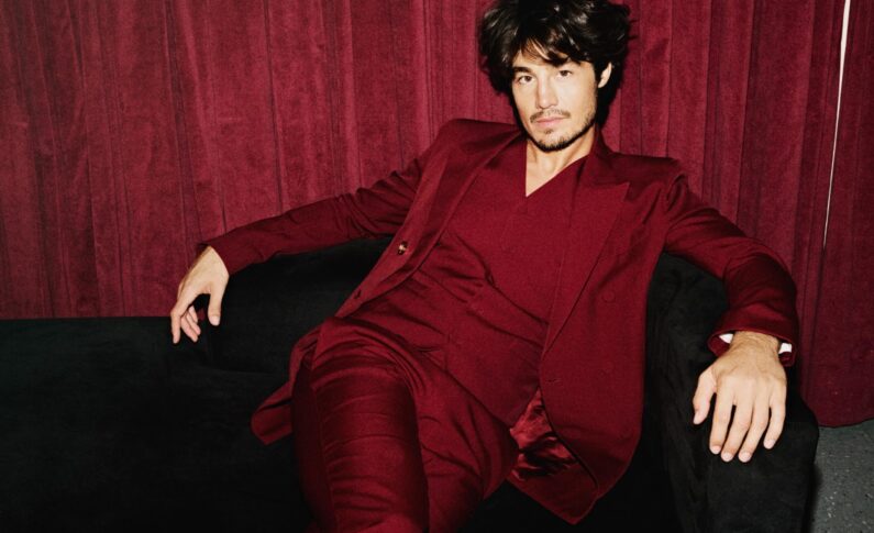 "NOITE DOS NAMORADOS" TIAGO IORC VOLTA A PORTO ALEGRE COM TURNÊ ESPECIAL