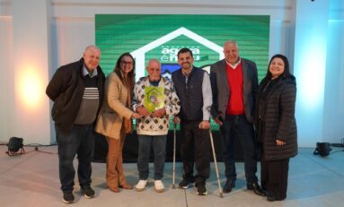 Maior entrega de matrículas da história de Guaíba marca avanço do programa “Agora é Meu”