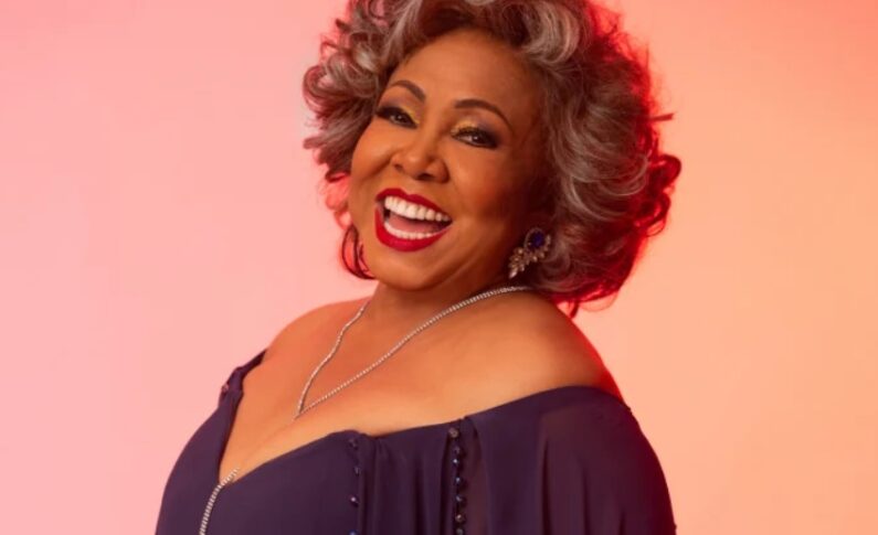 Alcione apresenta sucessos em show dia 23 de agosto no Auditório Araújo Vianna