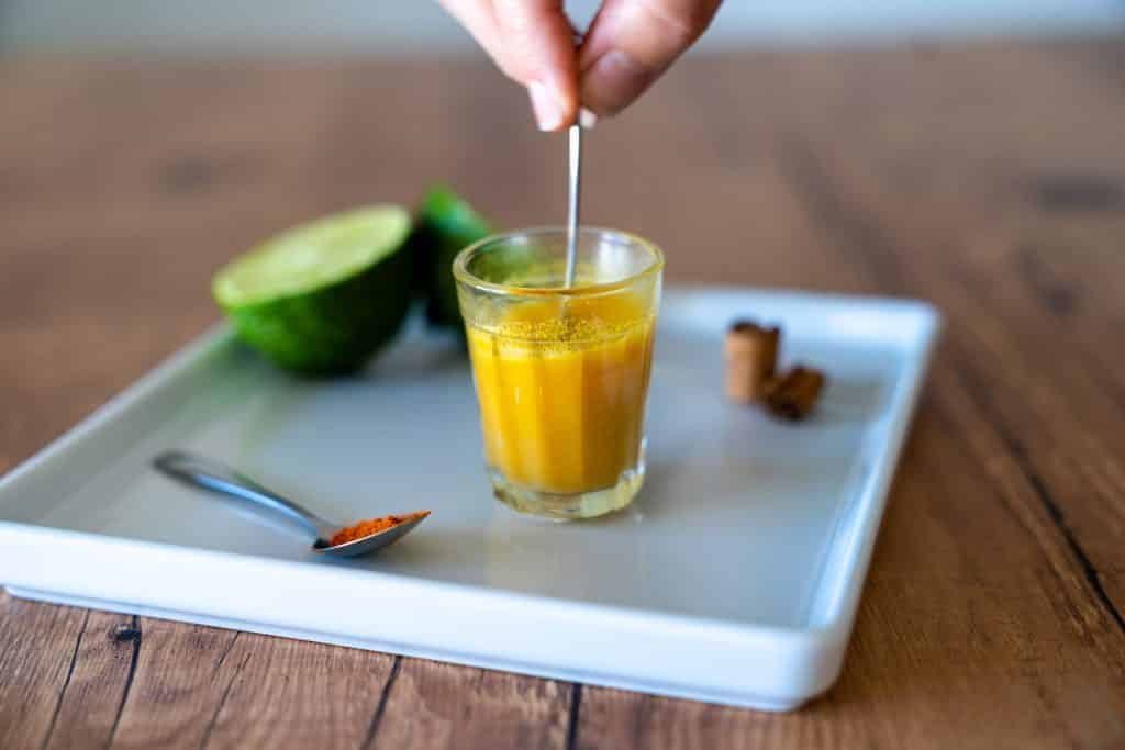 Shot da imunidade: nutricionista do CEUB revela a verdade sobre o hábito do marketing saudável