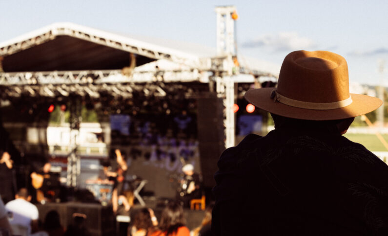 Chisme Festival volta ao Jockey Club em novembro reunindo shows, roda de milonga, gastronomia e festas para celebrar a cultura da América Latina