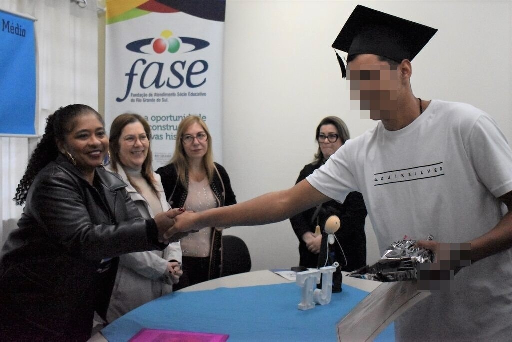 Formatura marca conquista educacional de jovens da Fase Conclusão do Ensino Fundamental