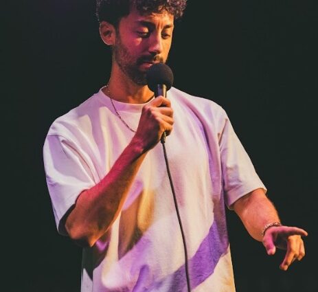 Comediante e músico americano Morgan Jay confirma apresentação inédita em Porto Alegre