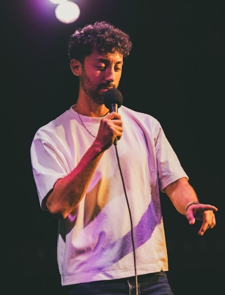 Comediante e músico americano Morgan Jay confirma apresentação inédita em Porto Alegre