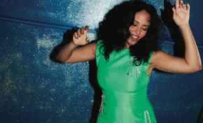 Mayra Andrade, uma das mais aclamadas vozes da música cabo-verdiana estará em Porto Alegre no dia 4 de dezembro