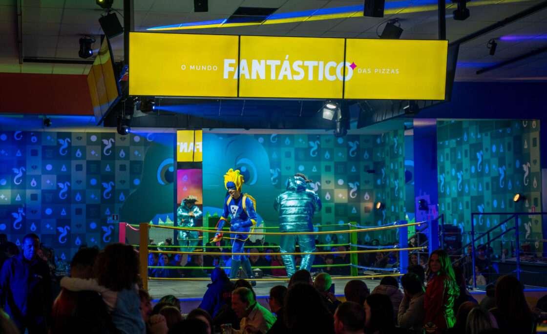 Mês da Criança no Mundo Fantástico das Pizzas tem diversão com shows, batalhas musicais e personagens exclusivos