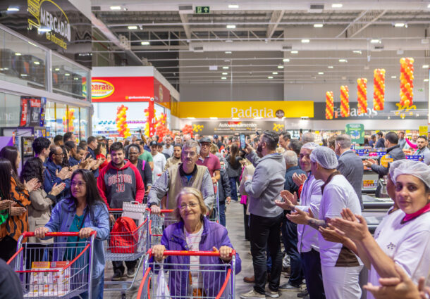 Movimento intenso marca abertura da nova loja Macromix Atacado em Cachoeirinha