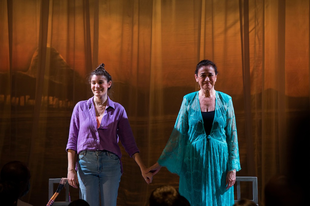 Lilia Cabral e Giulia Bertolli desembarcam em Porto Alegre nesta quinta-feira para curta temporada do espetáculo A Lista