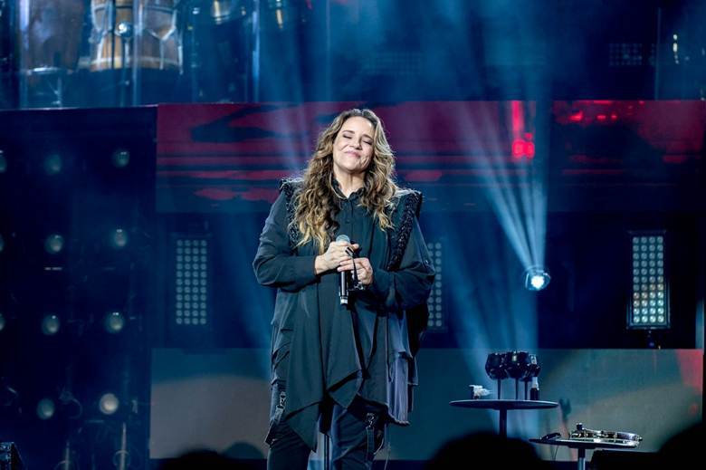 Ana Carolina celebra 25 anos de carreira com a tour “25 ANAS” em Porto Alegre