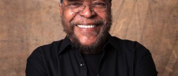 Martinho da Vila, um dos maiores expoentes da música brasileira retorna a Porto Alegre em agosto de 2026