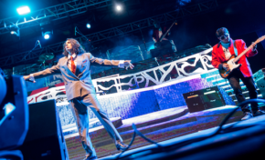 OPINIÃO APRESENTA INXS EXPERIENCE BY NEXT