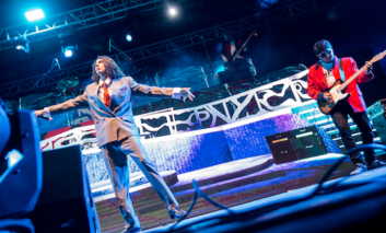 OPINIÃO APRESENTA INXS EXPERIENCE BY NEXT