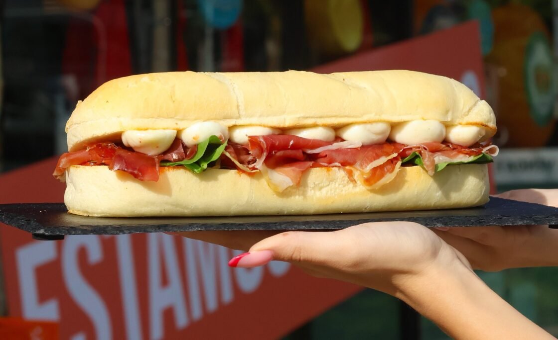 Banca do Holandês inaugura nova unidade na Avenida Nilo Peçanha, em Porto Alegre