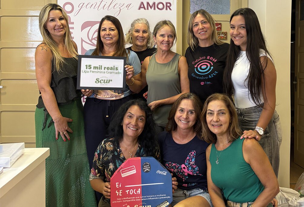 Scur Pizzaria entrega doação para Liga Feminina de Combate ao Câncer
