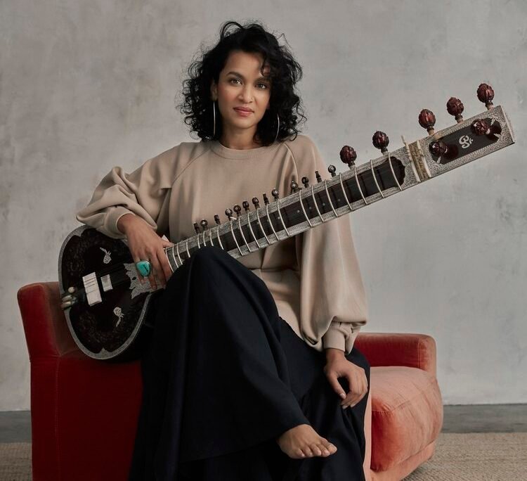 Do cenário global ao Sul do Brasil, Anoushka Shankar se apresenta em Porto Alegre