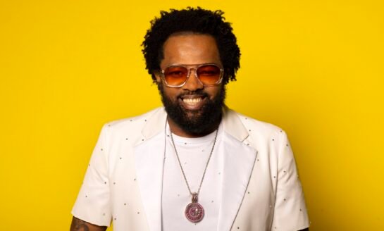 Xande de Pilares em show gratuito no Parque da Redenção no dia 15 de maio em Porto Alegre