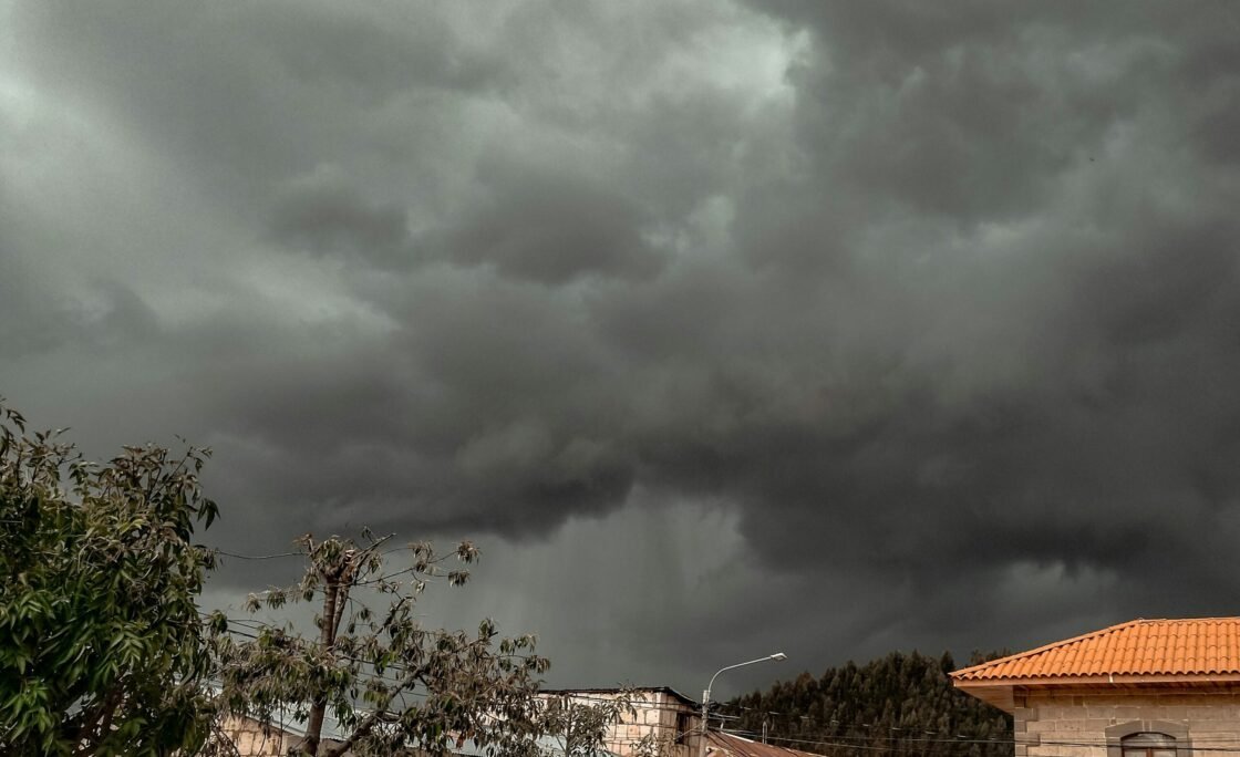 Avanços do El Niño, fenômeno climático caracterizado pelo aquecimento das águas e responsável pelo desequilíbrio em chuvas e ventos ganha debate