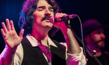 Espetáculo Uma Celebração a Belchior acontece dia 23 de julho de 2026 em Porto Alegre