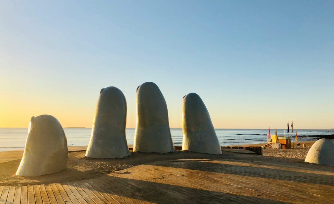 Uruguai convida brasileiros para uma escapada de Páscoa com charme histórico, gastronomia e curtas distâncias