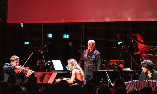 Espetáculo The Infamous Ramírez Hoffman, com o ator John Malkovich e a pianista Anastasya Terenkova, tem única apresentação em Porto Alegre nesta sexta-feira (3)