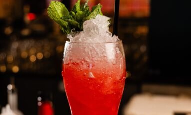 Um drink, um sinal: LOOF lança Match Day e transforma as terças em ponto de encontro e socialização