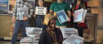 Cara de Mau promove Campanha Escolar e entrega 1,2 mil kits para crianças carentes